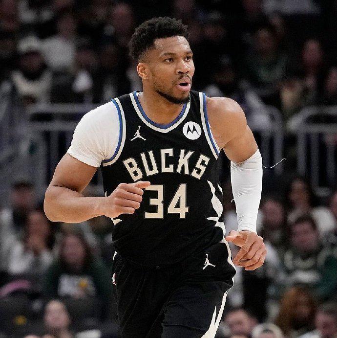天天斗地主-NBA东西部前十全出炉：榜首之争激烈 雄鹿领衔十队无缘季后赛